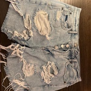 Jean shorts, light wash, distressed